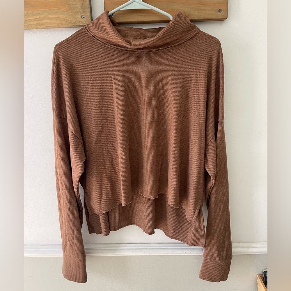 American Eagle Small Crop Turtleneck Sweater